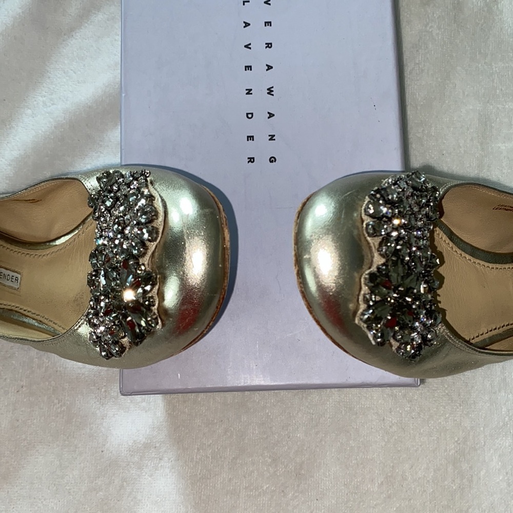 Vera Wang LavenderLisa Platino, 8, gold rhinestone - Picture 6 of 7